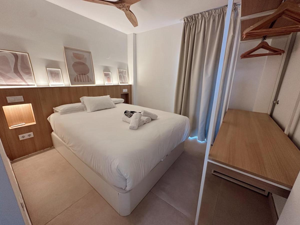 Marbella Hideaway Bbq, Pool & Best Walking Distance Beaches Apartemen *